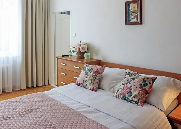 1 Bedroom Amazing In *